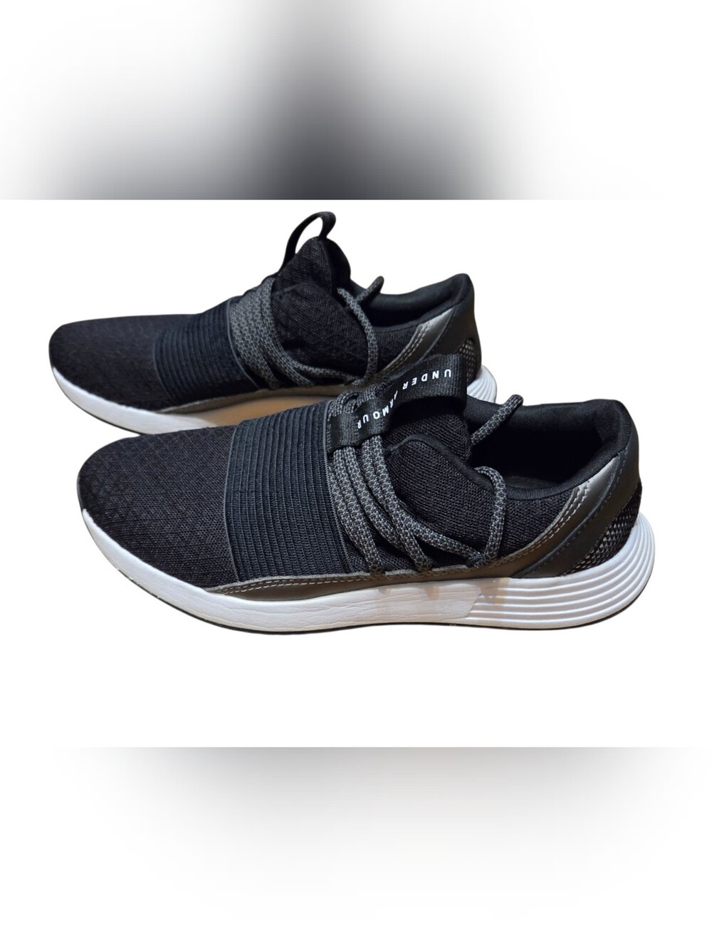 Under Armour Women's Black and White Training Shoes Size 6.5